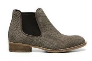 piure beige chelsea boots