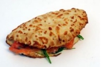 calzonebroodje met zalm