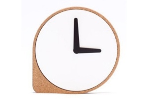 puik art clork cork clock klok naturel