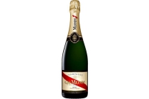 mumm champagne