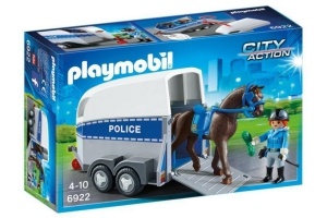 6922 bereden politie met trailer