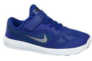 nike revolution 3