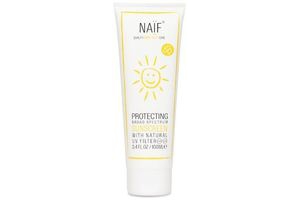 naif protecting broad spectrum sunscreen