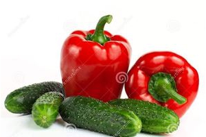 deen biologisch komkommer of rode paprika