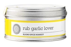 rubs garlic