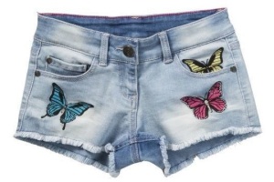 kindershort met vlinder borduursel