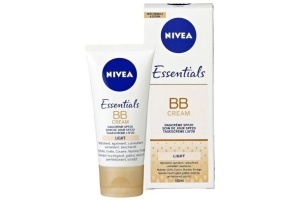 nivea essentials bb cream 6 in 1 egaliserende light dagcreme