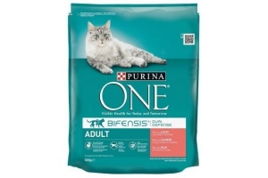 purina one adult rijk aan zalm kattenbrokken