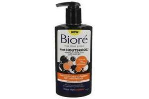 biore anti puistjes cleanser met houtskool 200ml