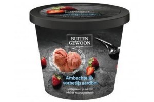buitengewoon ambachtelijk sorbetijs aardbei