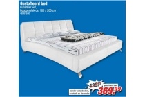 gestoffeerd bed