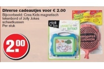 diverse cadeautjes voor en euro 2 00