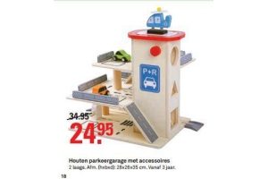 houten parkeergarage met accessoires