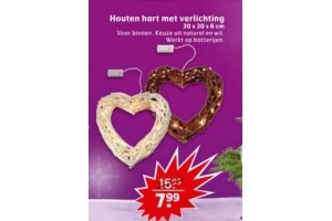 houten hart met verlichting