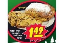 stol met banketbakkers spijs