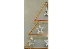 kerstboom rotan en hangdeco ster