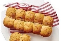 kaas uien breekbrood met olijven