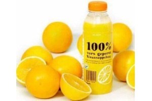 100 vers geperst sinaasappelsap