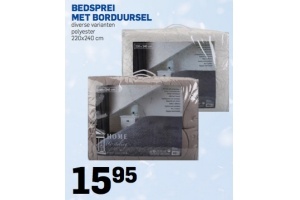 bedsprei met borduursel