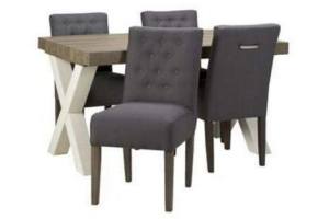 set eetkamertafel en eetkamerstoelen
