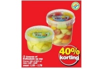 ananas of fruitsalade op sap