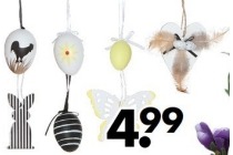paas decoratieset eieren en houten hangers 2 kleuren 27 delig en euro 4 99