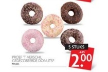 gedecoreerde donuts