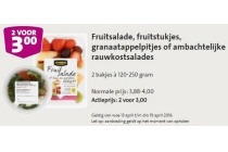 fruitsalade fruitstukjes granaatappelpitjes of ambachtelijke rauwkostsalades