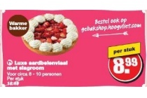 luxe aardbeienvlaai met slagroom