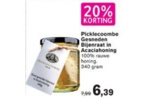 picklecoombe gesneden bijenraat in acaciahoning