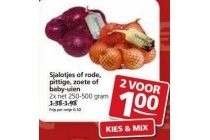 sjalotjes of rode pittige zoete of baby uien