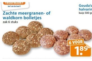 zachte meergranen of waldkorn bolletjes