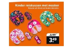 kinder reiskussen met masker