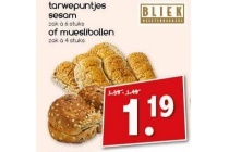 tarwepuntjes sesam of mueslibollen