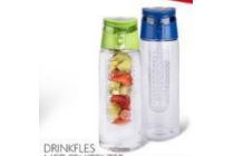 drinkfles met fruitfilter