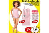 meisjeshemd en slip