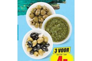 ons thuismerk groene pesto of olijven