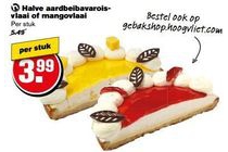 halve aardbeibavaroisvlaai of mangovlaai