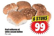 grof volkoren of witte sesam bollen
