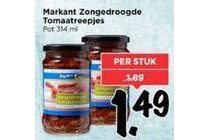 markant zongedroogde tomaatreepjes