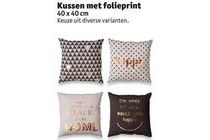 kussen met folieprint