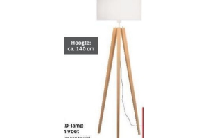 efficiëntie Sherlock Holmes Monica Livarno lux staande LED-lamp met houten voet voor €69,99 - Beste.nl