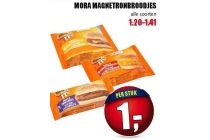 mora magnetronbroodjes