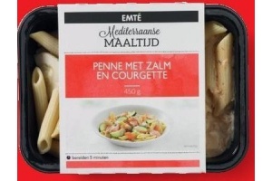 emte verse maaltijd penne met zalm en courgette