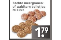 zachte meergranen of waldkorn bolletjes