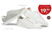 trend one sneakers