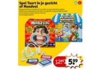 spel taart in je gezicht of mondvol