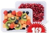zomerse fruitsalade of granaatappelpitjes