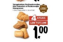 versgebakken rozijnenbroodjes mini ciabatta s of ruitbroodjes meergranen