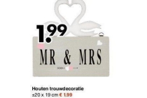 houten trouwdecoratie